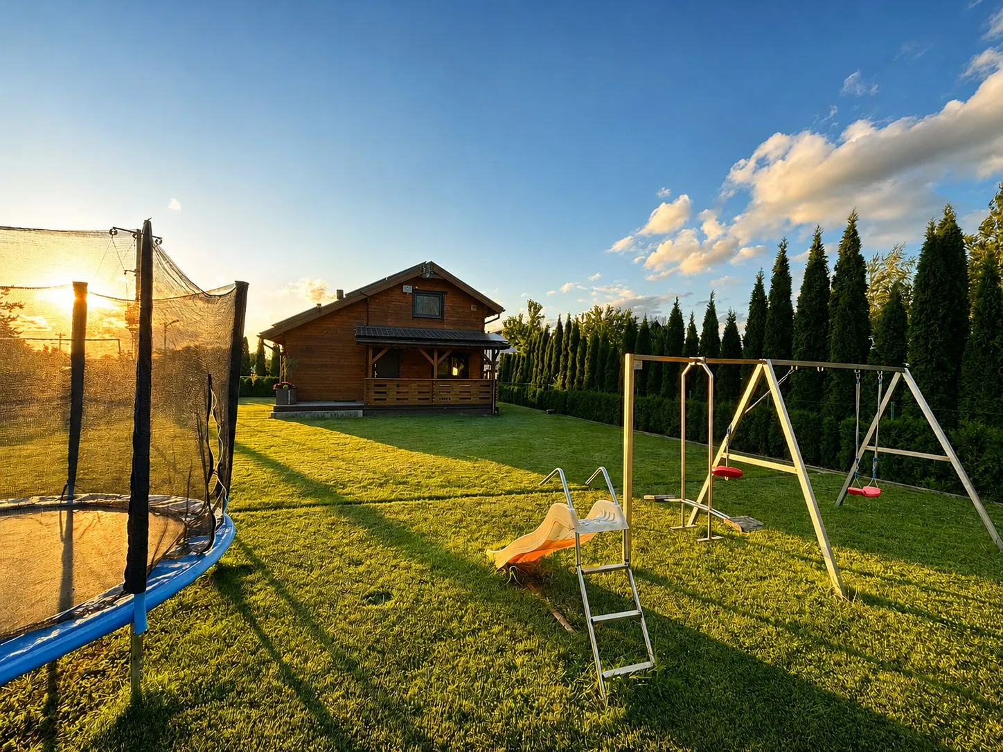 Zdjęcie 3 z galerii Domek SPA nad Jeziorem