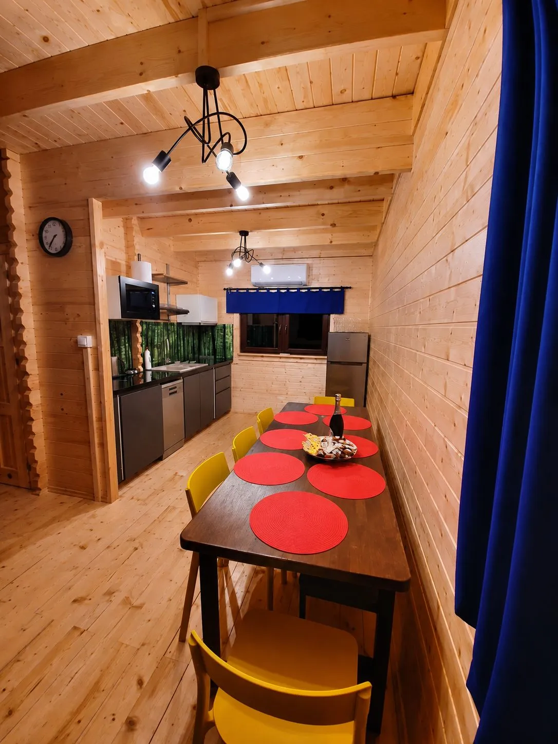 Zdjęcie 7 z galerii Domek SPA nad Jeziorem