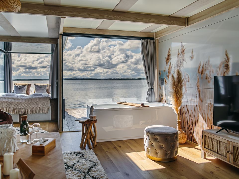 Zdjęcie 5 z galerii HT Houseboats – Domki na Wodzie
